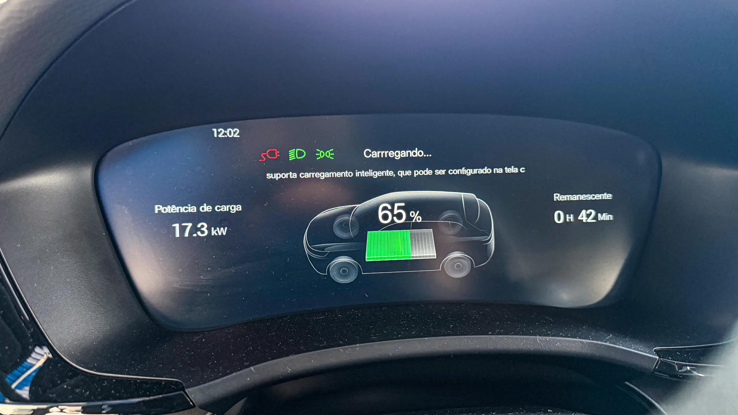 Interior do BYD Song Plus 2027 para teste e avaliação