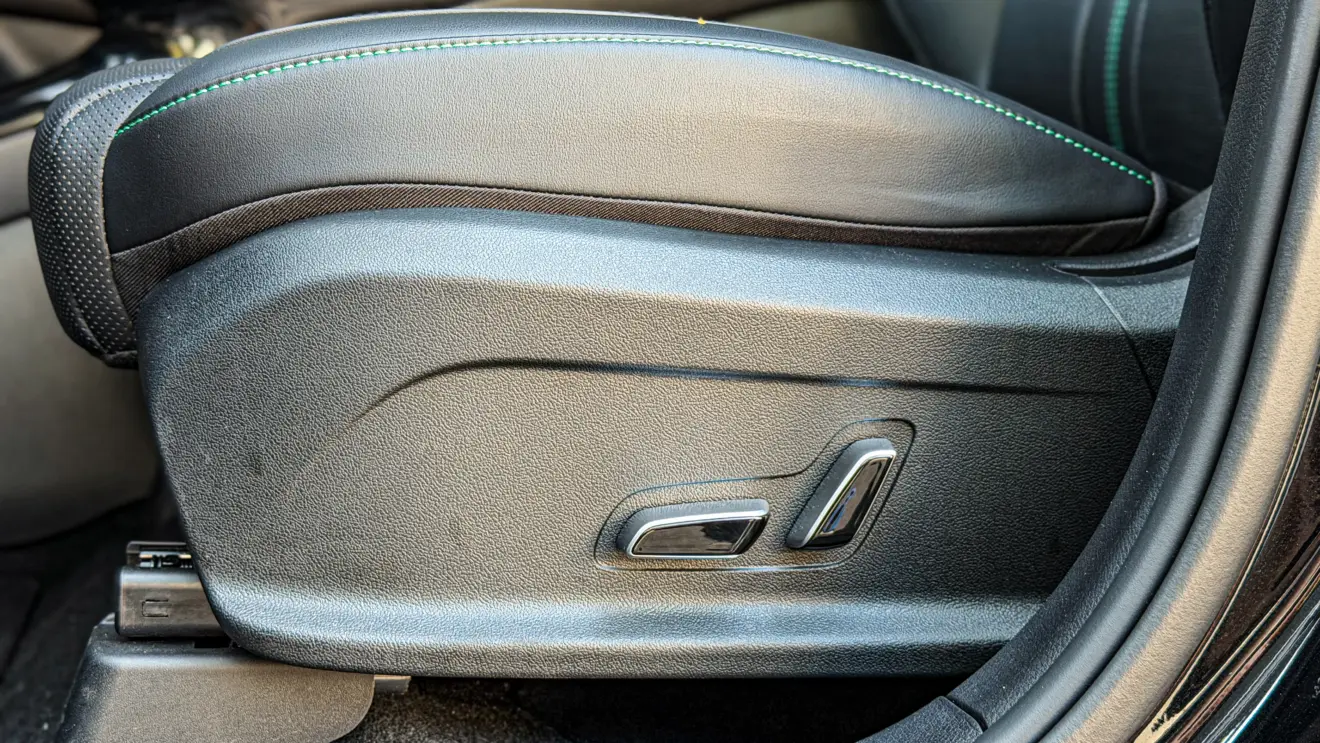 Interior do BYD Song Plus 2027 para teste e avaliação