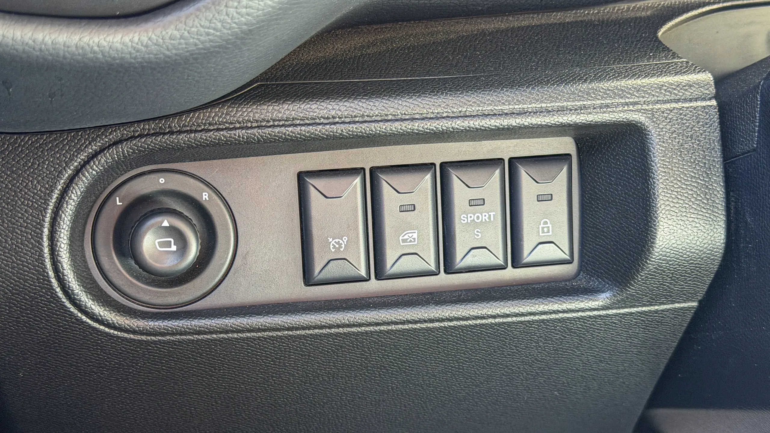 Interior do Citroën Aircross XTR