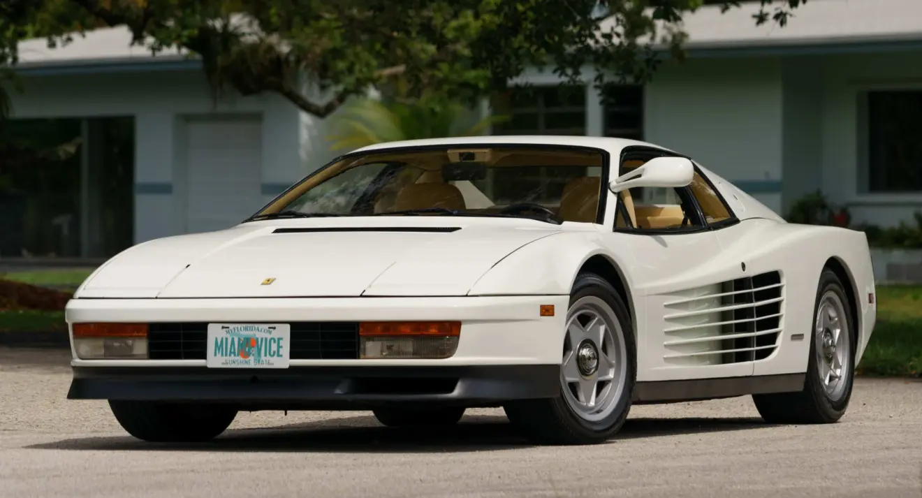 A Ferrari Testarossa foi um dos Carros de GTA inspirados no mundo real