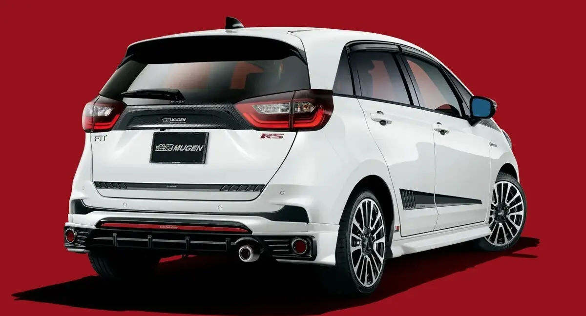Honda Fit RS Mugen de traseira