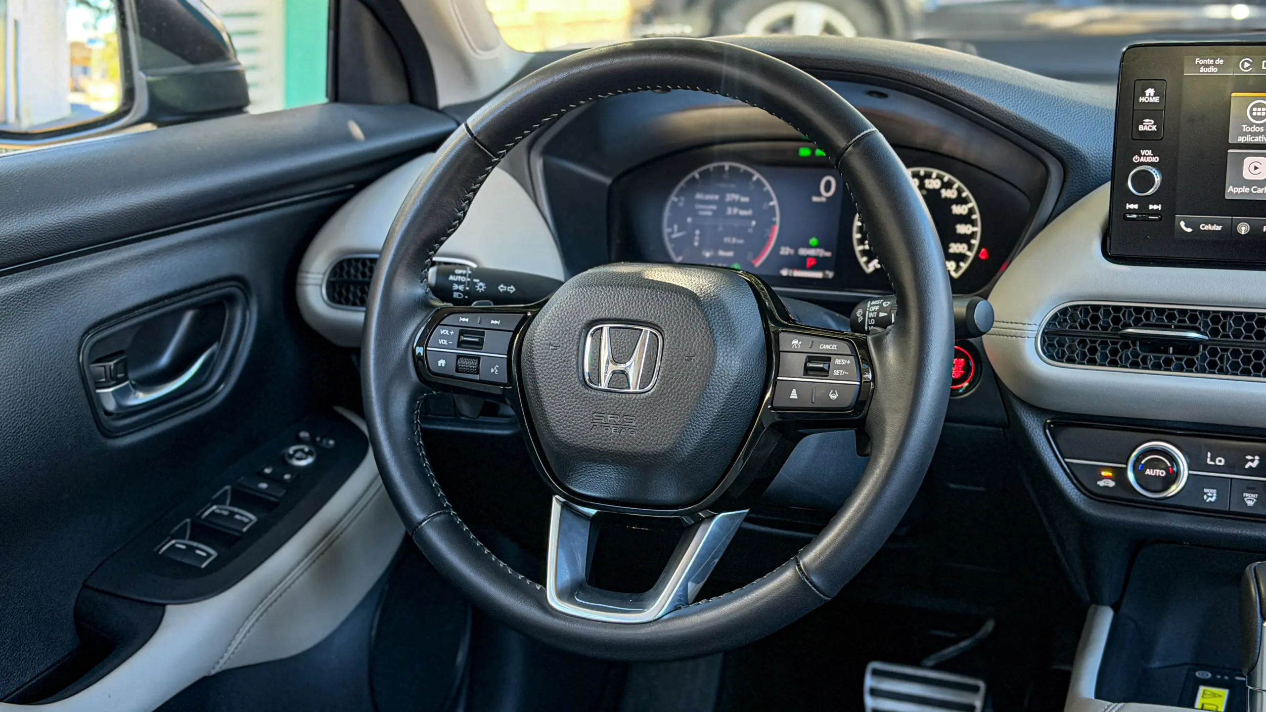 Interior do Honda ZR-V Touring para avaliação, teste e review