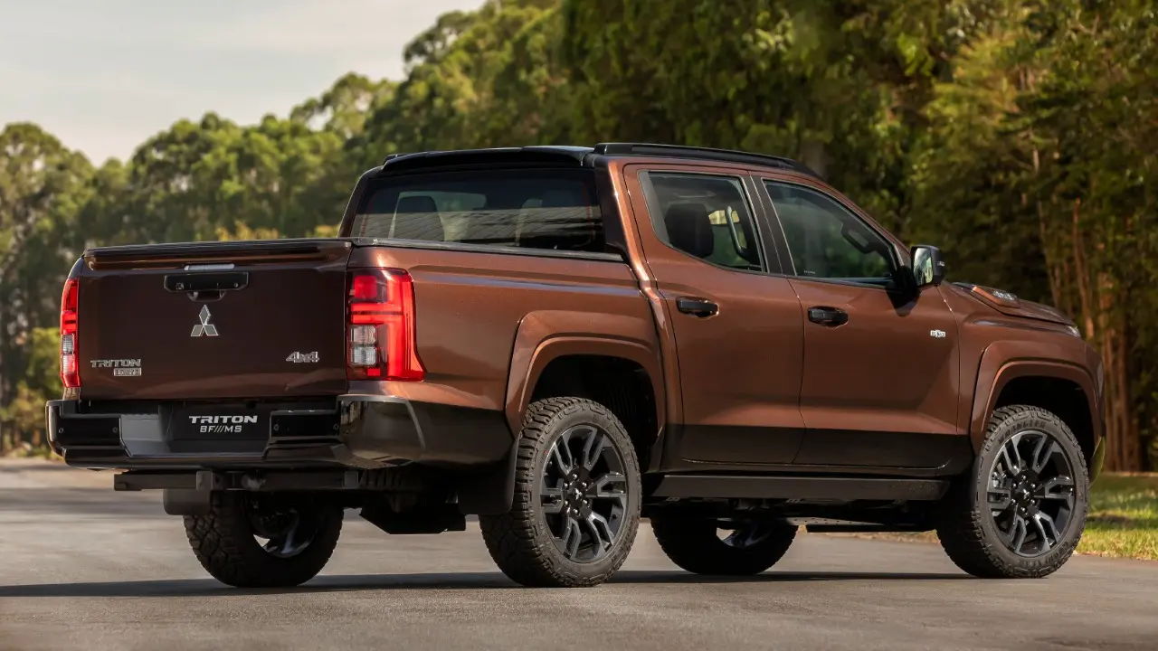 Mitsubishi Triton BF///MS
