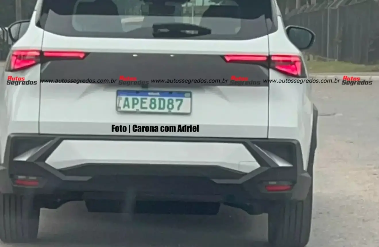 Renault Boreal híbrido de traseira