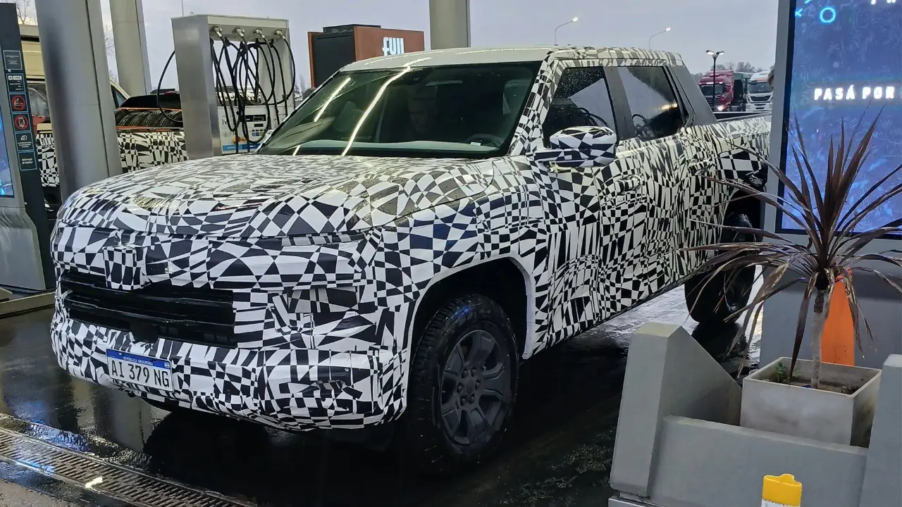 Volkswagen Amarok flagra na Argentina em versão mais simples