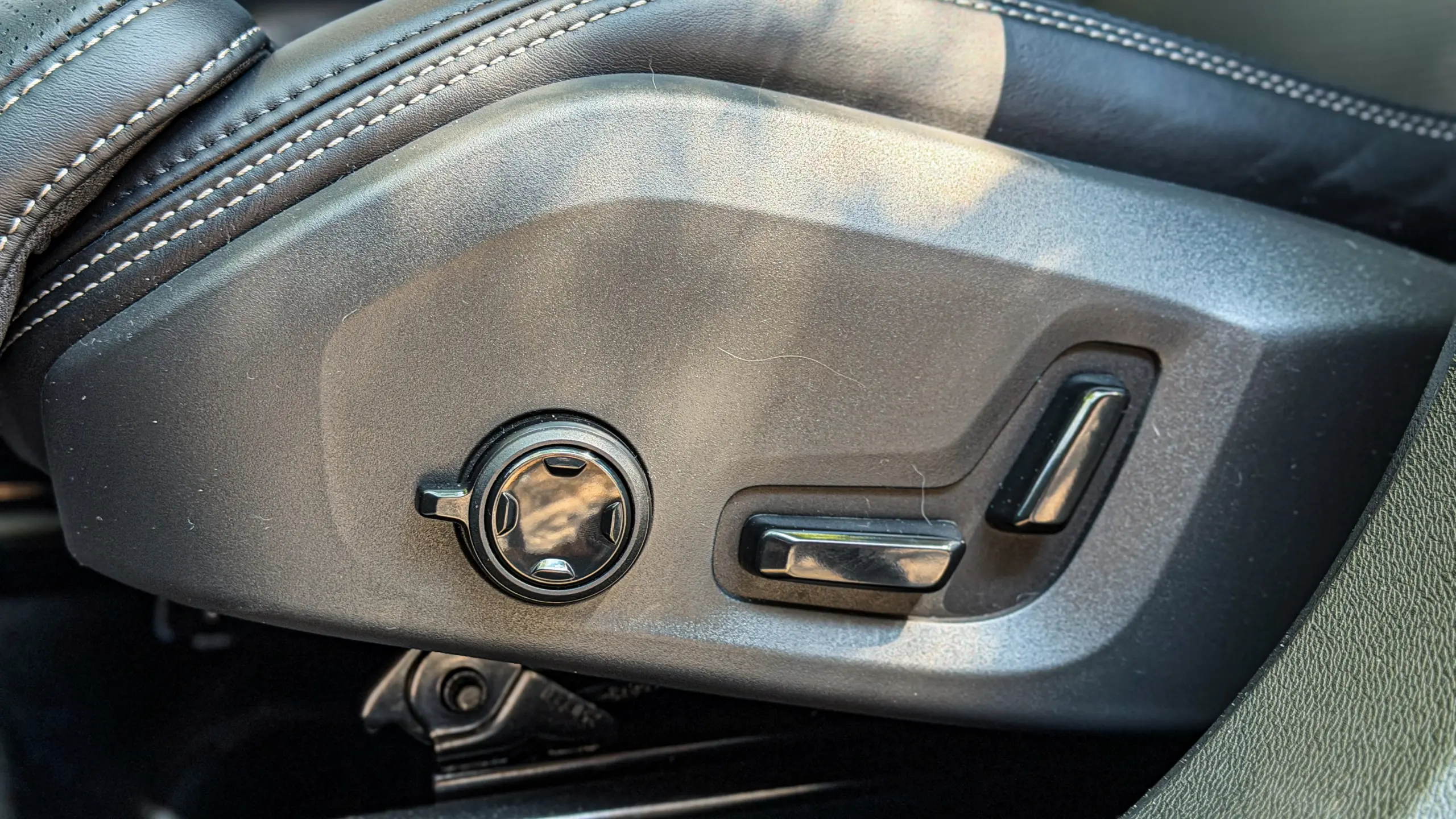 Volvo XC60 Ultra e seu interior para avaliação e teste