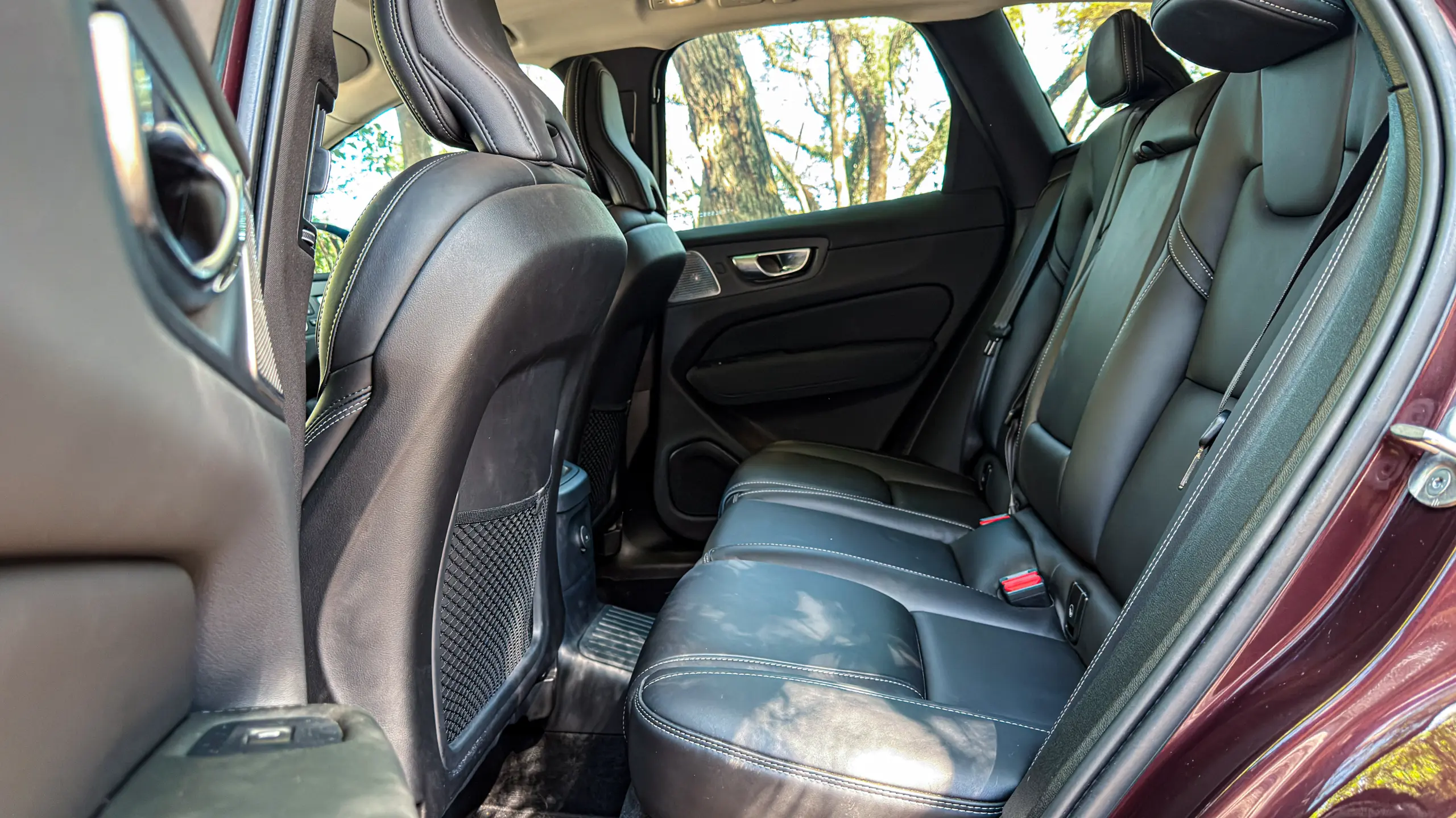 Volvo XC60 Ultra e seu interior para avaliação e teste
