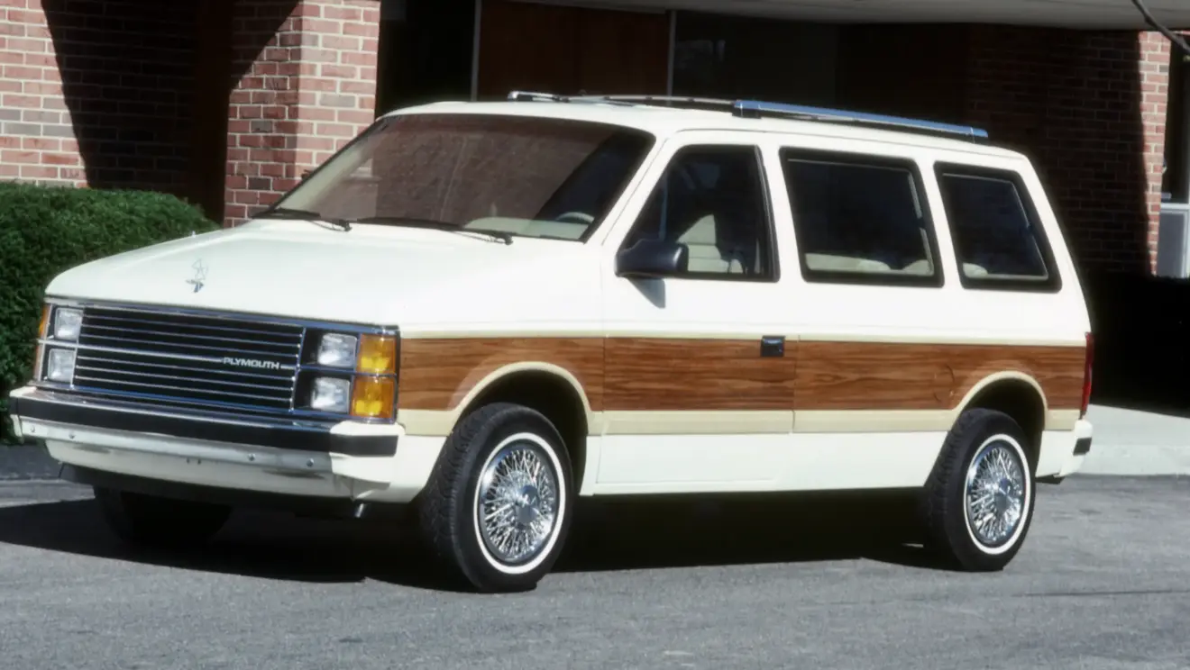 Plymouth Voyager [divulgação]