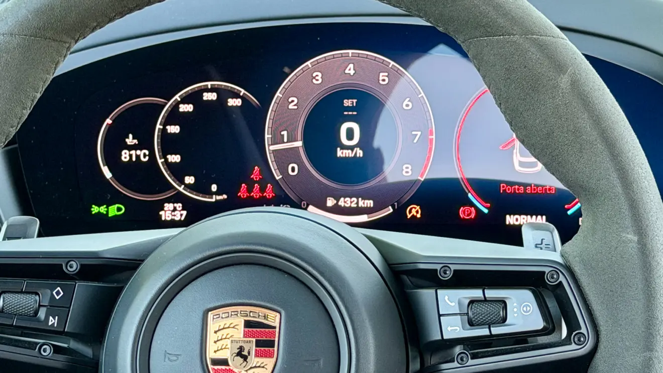 painel de instrumentos digital porsche cayenne gts coupé