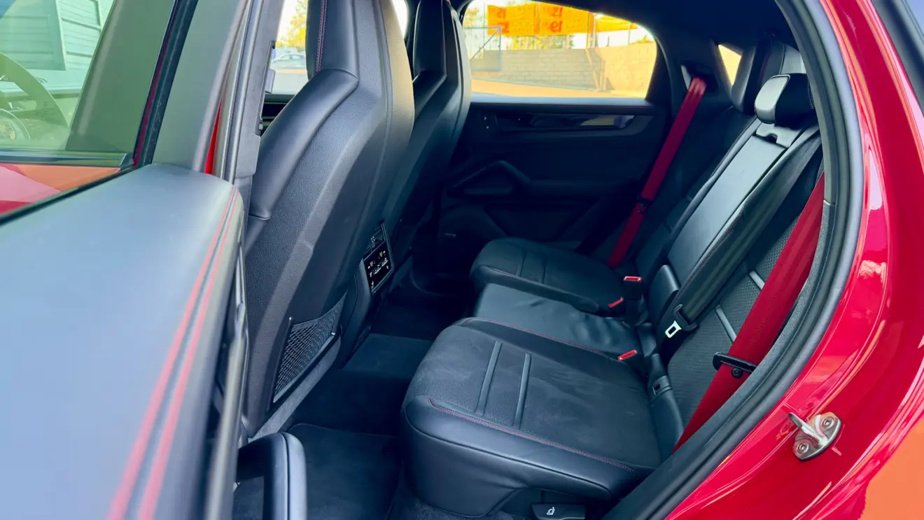 banco traseiro porsche cayenne gts coupé
