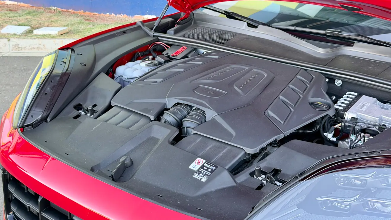 motor Porsche Cayenne GTS Coupé [Auto+ / João Brigato]
