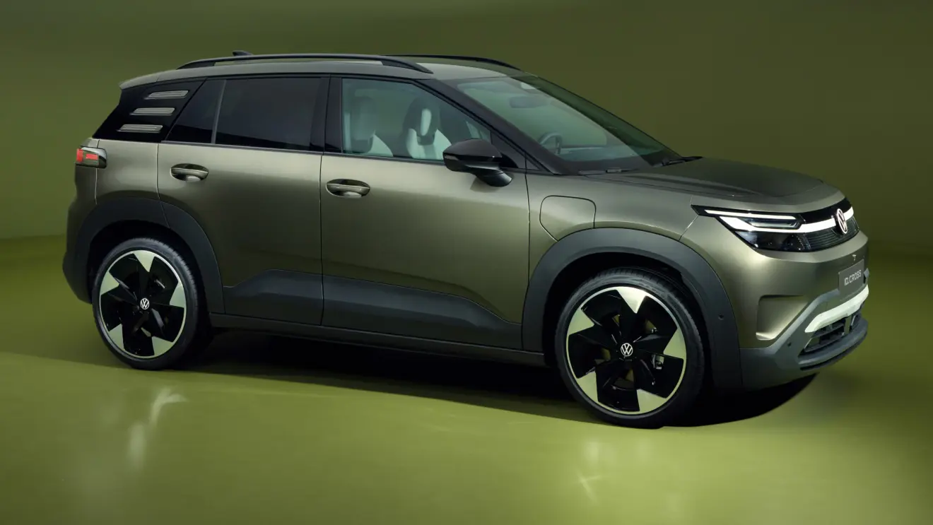 Volkswagen ID.Cross t-cross elétrico verde de frente