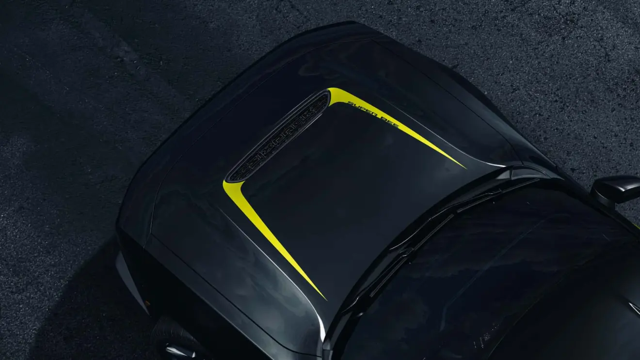 Dodge Charger Super Bee amarelo na linha 2027 estático