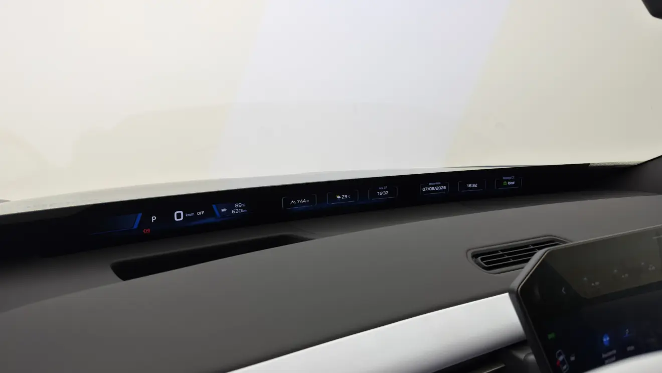 BMW iX3 50 xDrive interior
