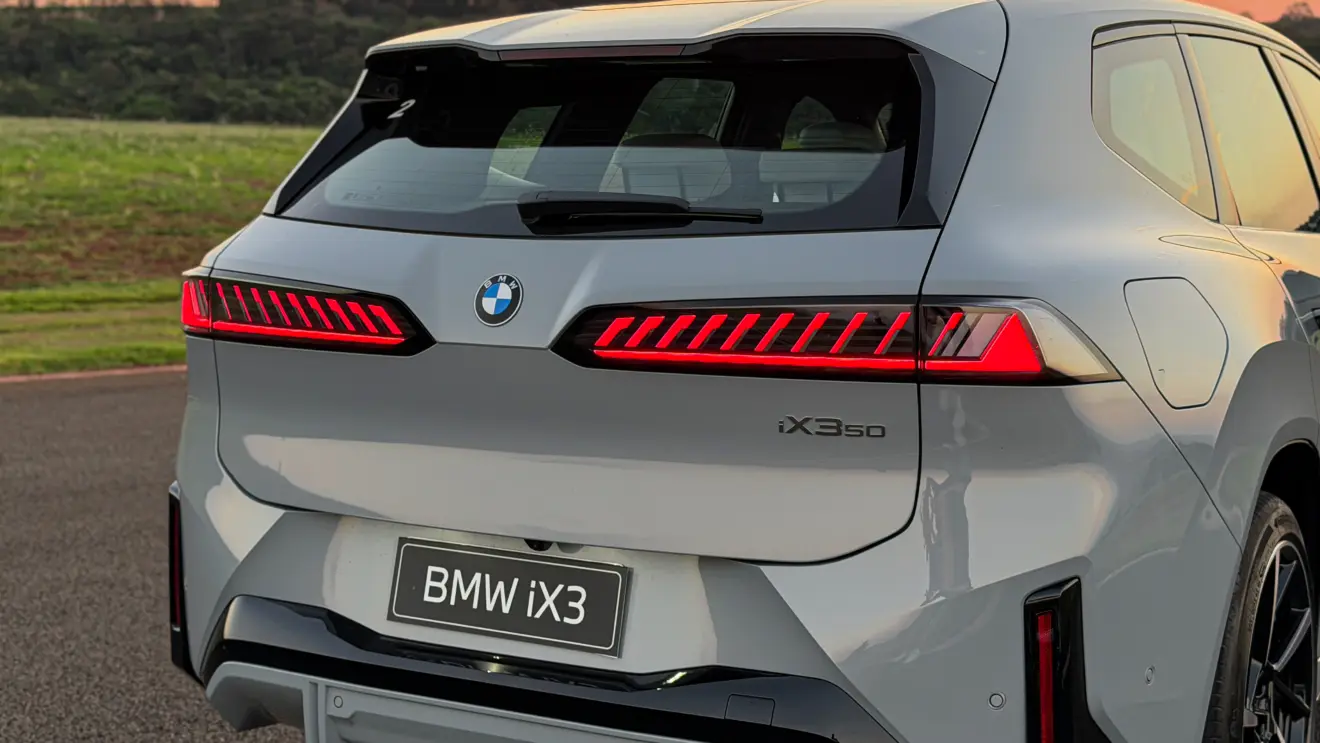 BMW iX3 [Auto+ / Luiz Forelli]
