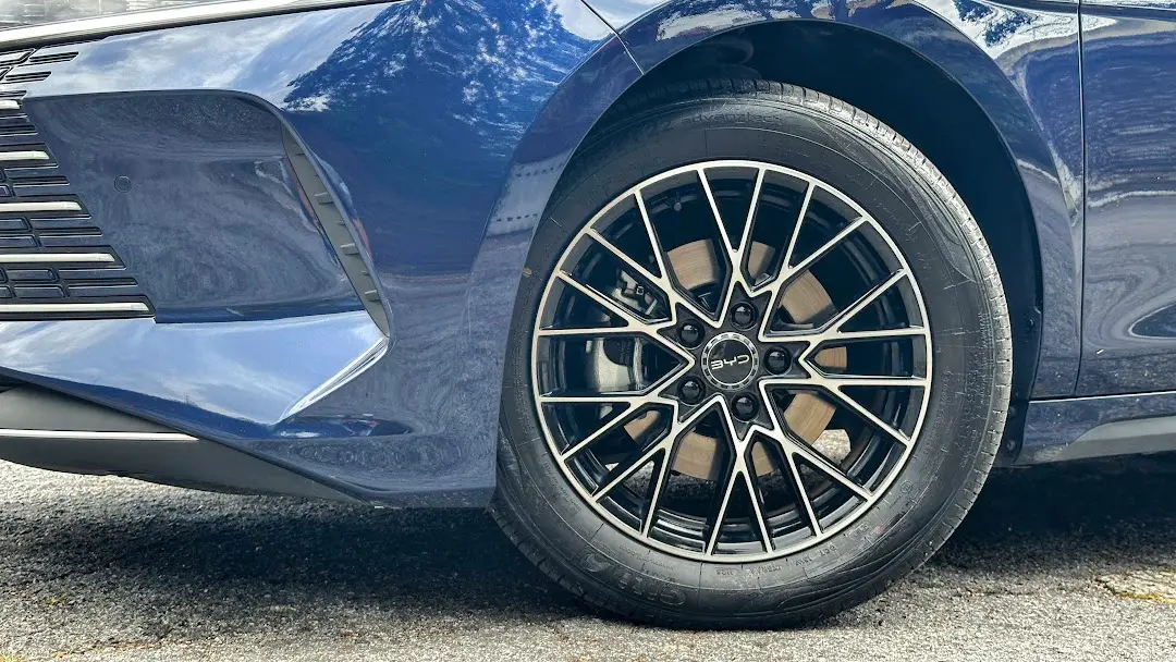 Roda de 17 polegada do BYD King GS