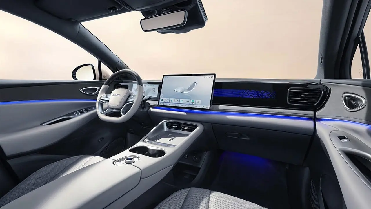 BYD Sealion 06 interior