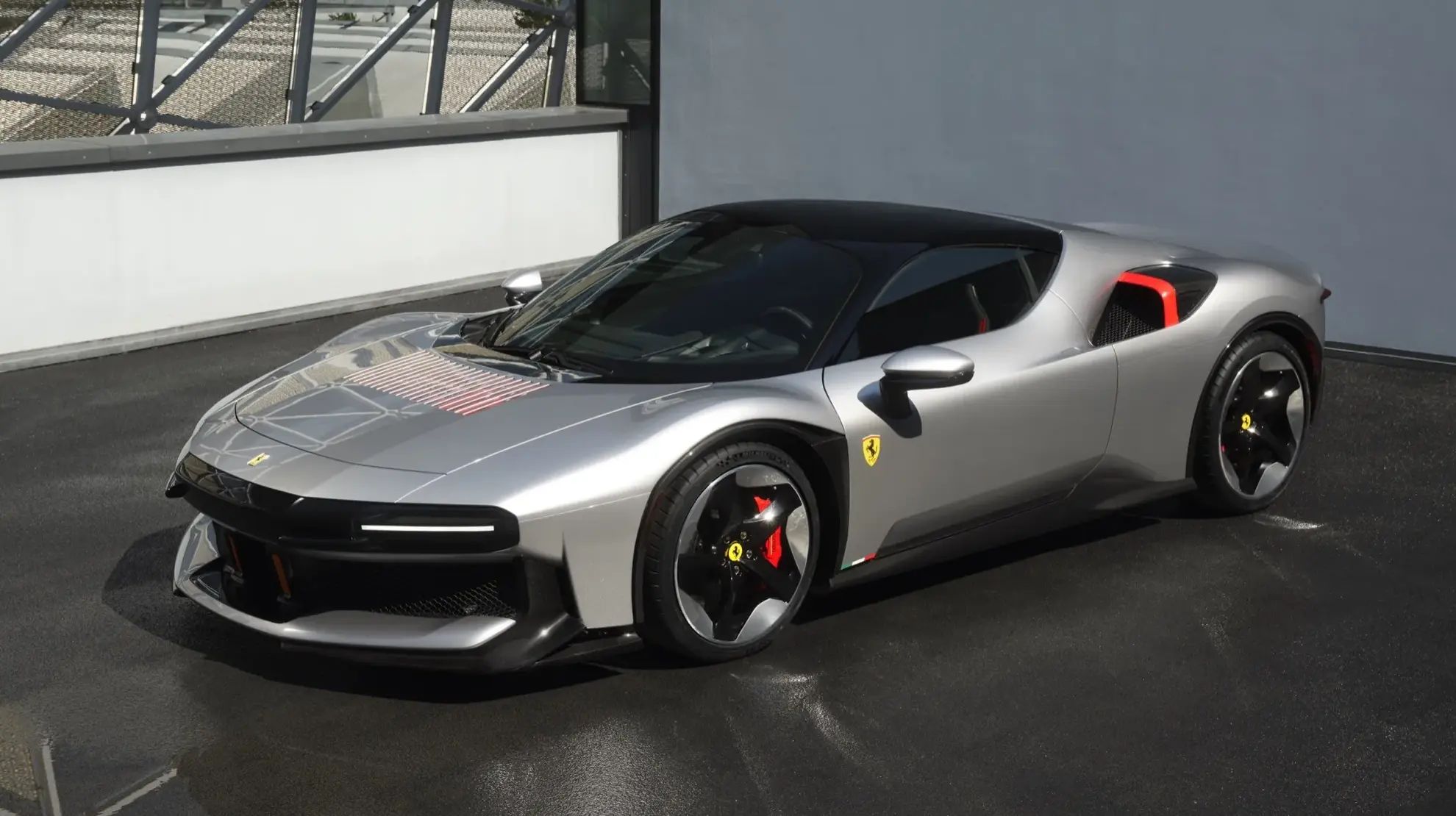 Ferrari cria supercarro único de 1.000 cv que parece vindo do futuro