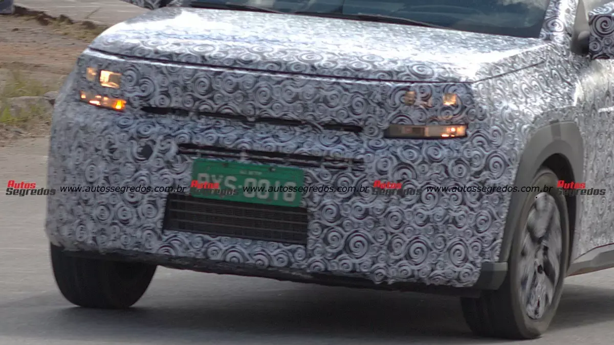 Fiat Argo X 2027 em uma das versões de entrada em teste