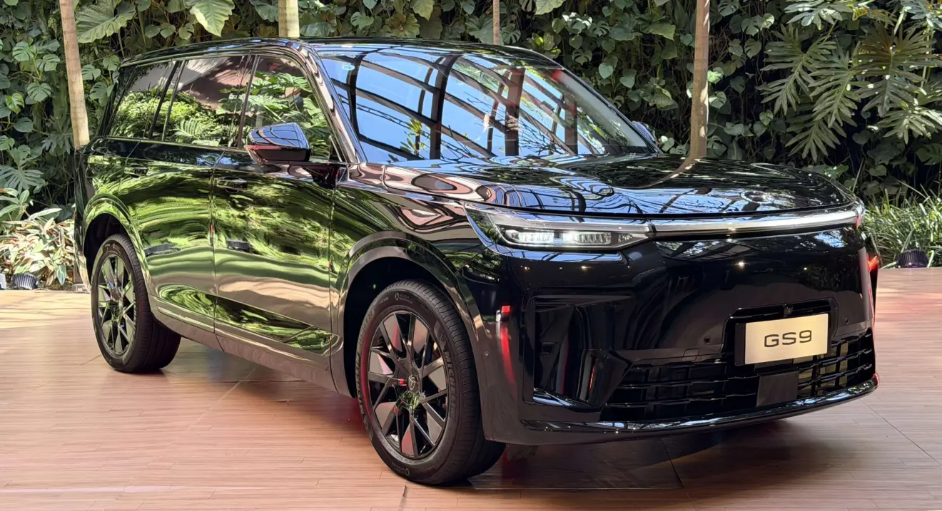 GAC GS9 Ultra parado de frente