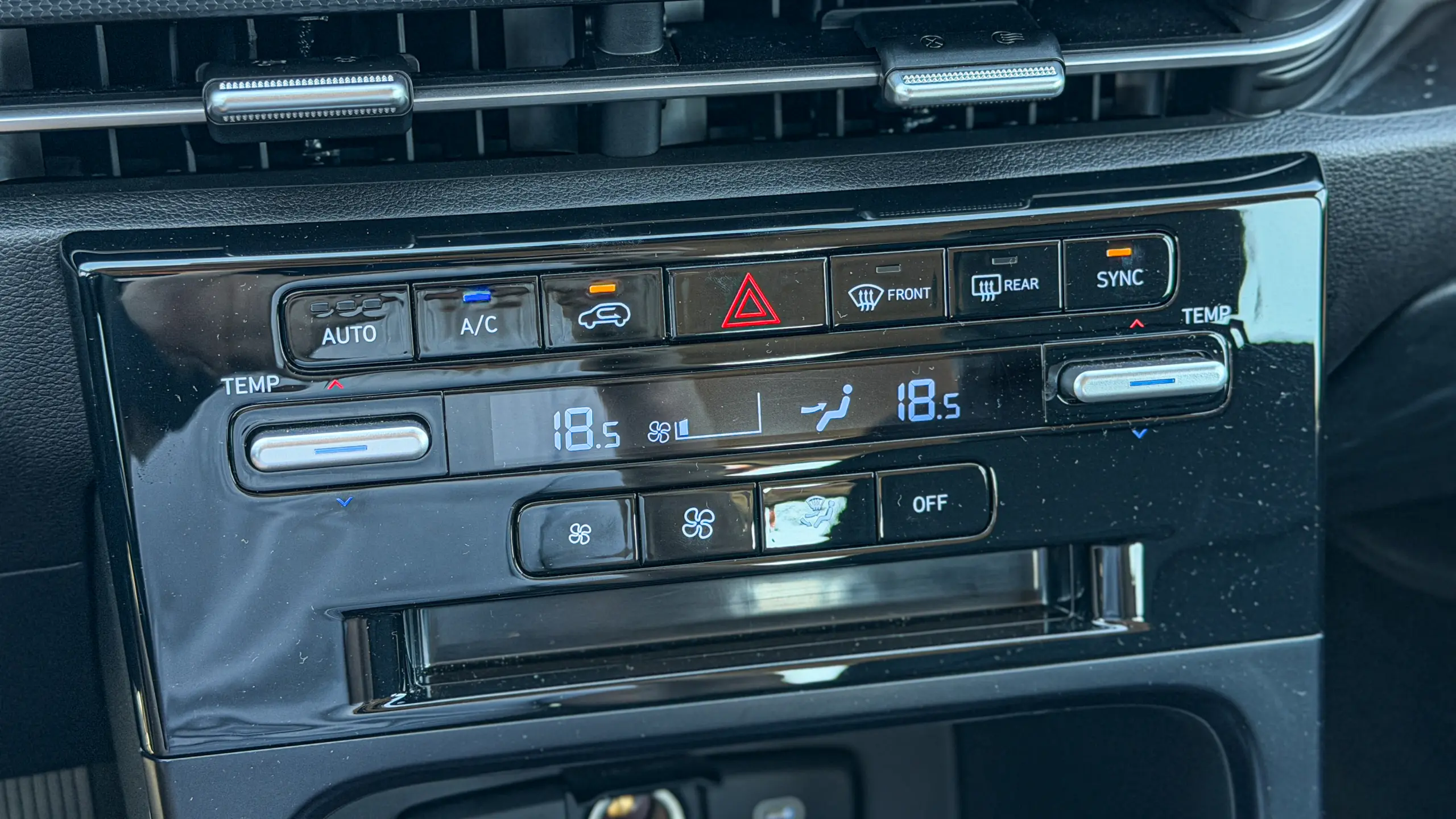 Hyundai Creta Limited interior e cabine para avaliação e teste