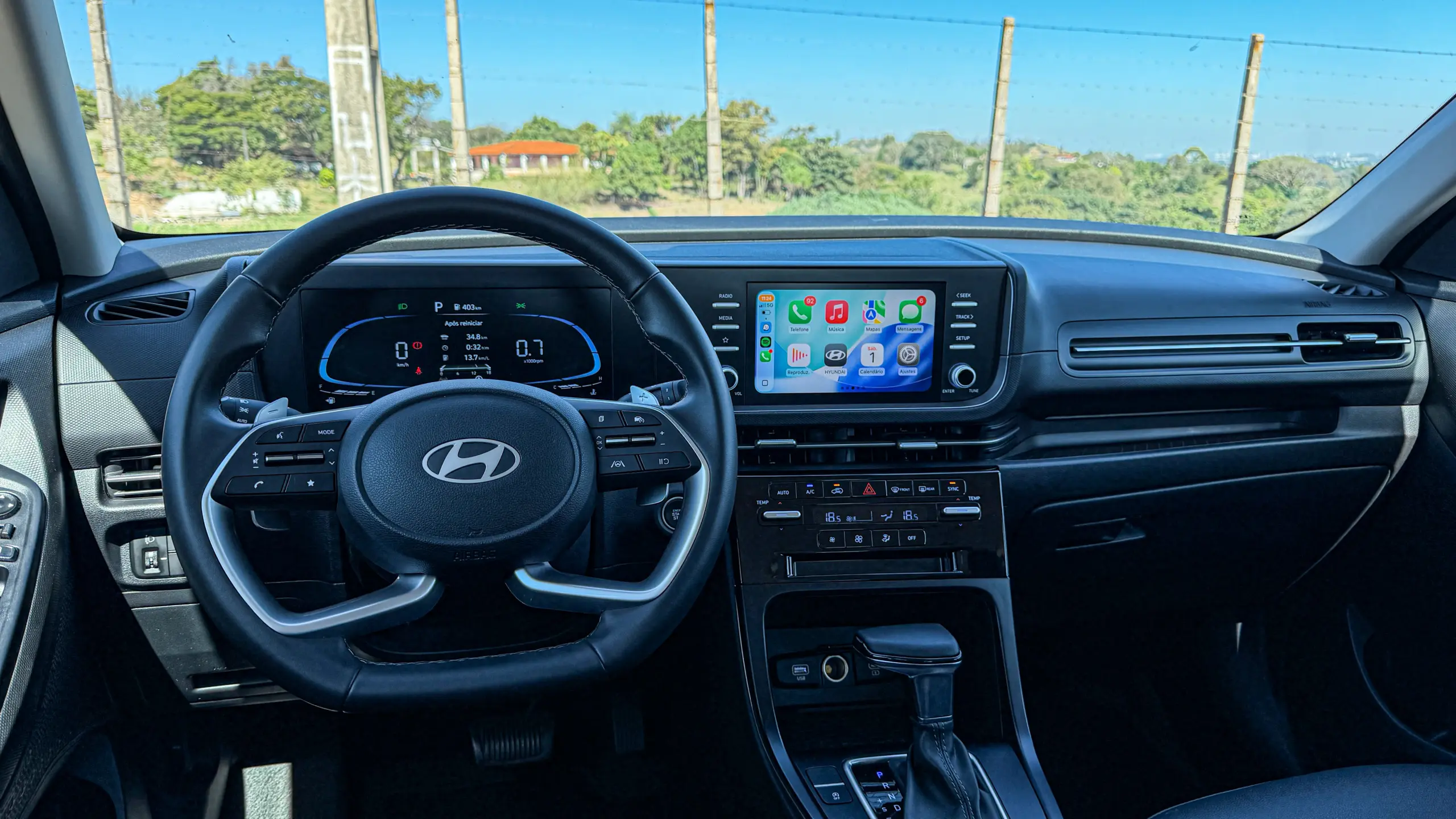 Hyundai Creta Limited interior e cabine para avaliação e teste