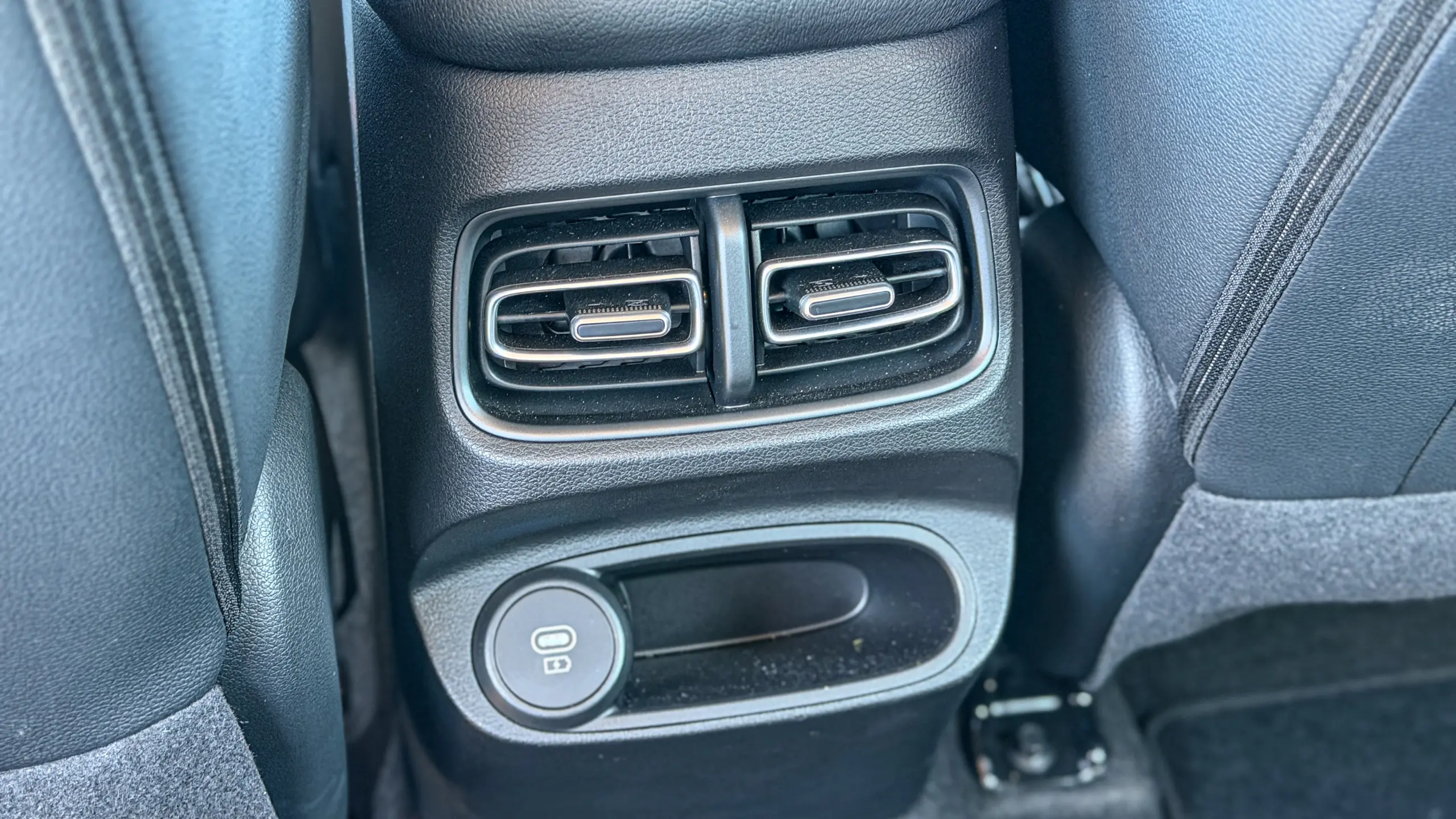 Hyundai Creta Limited interior e cabine para avaliação e teste