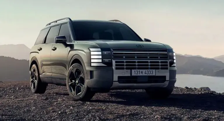Hyundai Palisade parado de frente