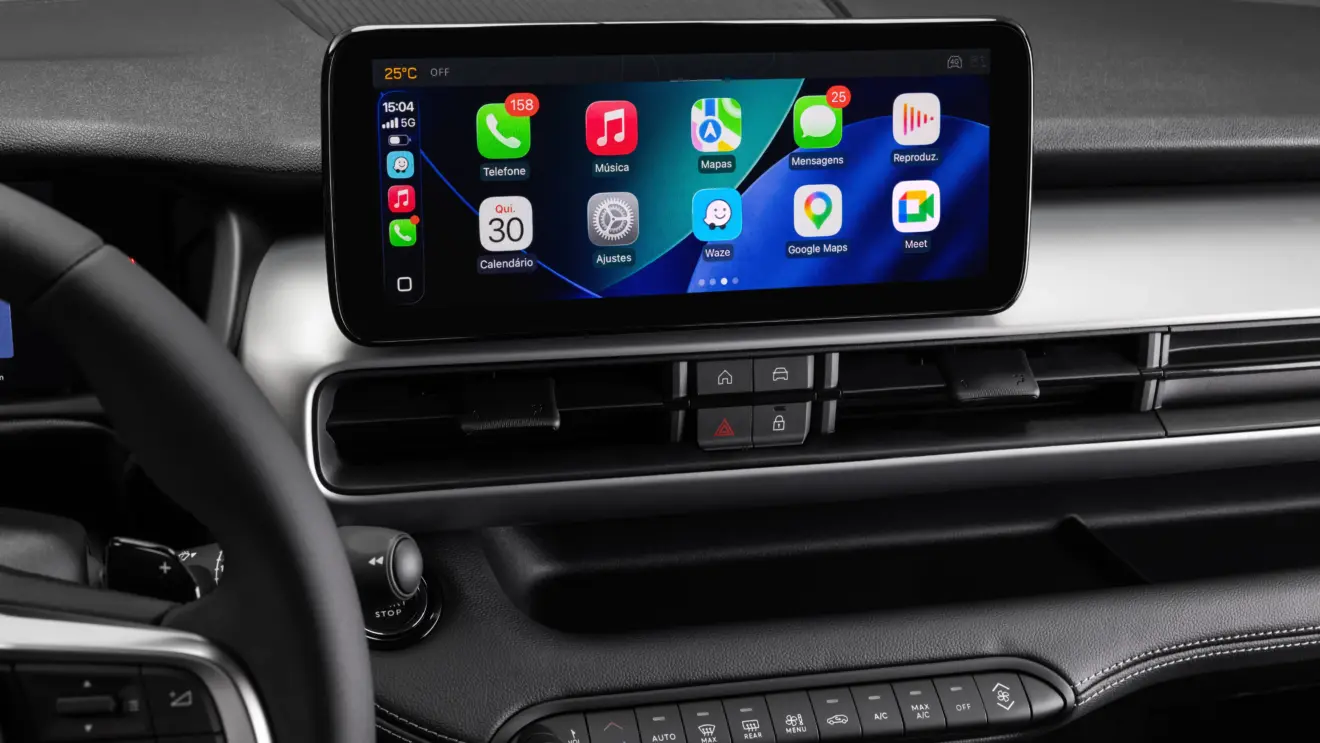 Jeep Avenger Longitude interior e cabine