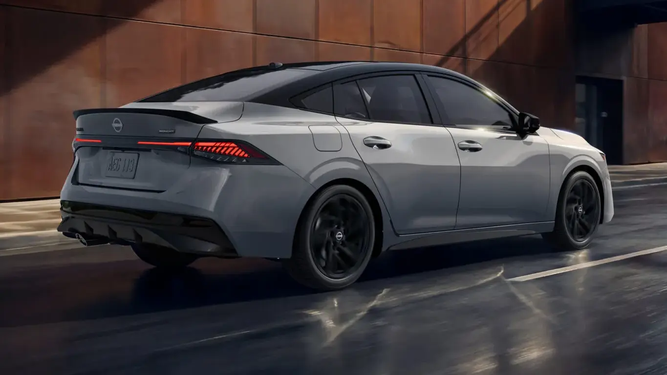 Nissan Sentra Midnight Edition 2027 [divulgação]