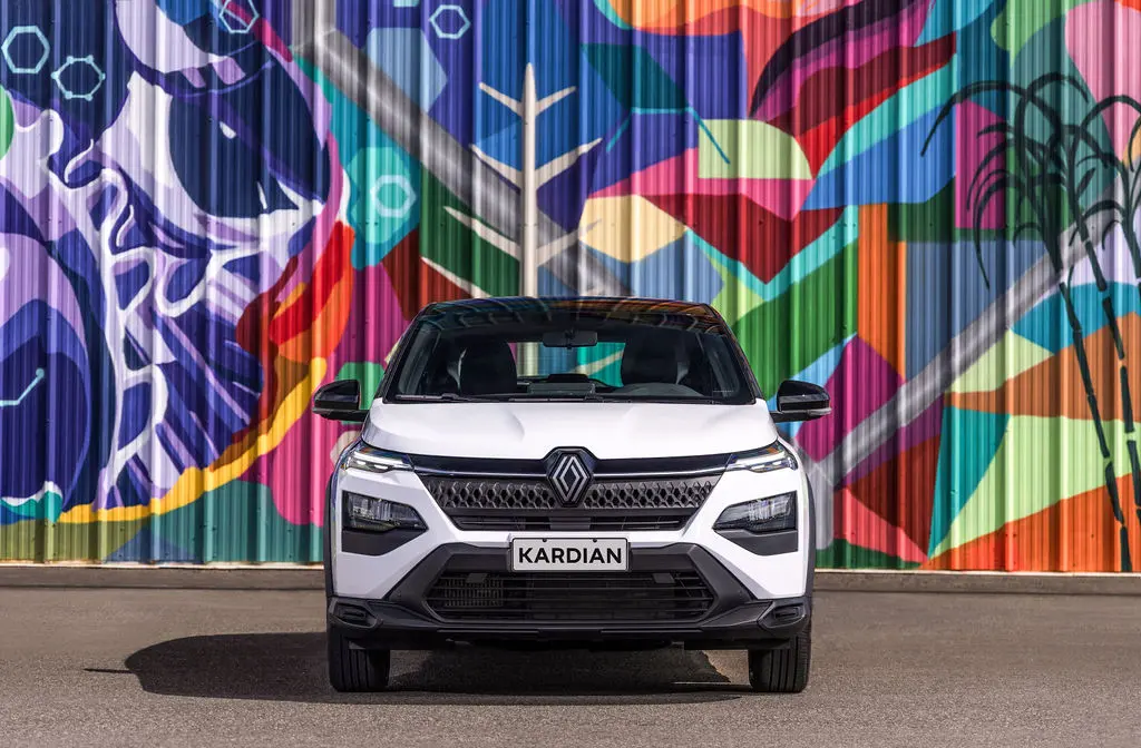 Renault Kardian ganha versão aliviada em peso e mais eficiente por R$ 99.990