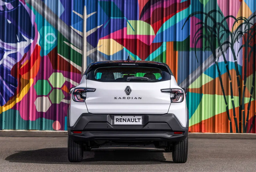 Renault Kardian Vibe Turbo parado de traseira