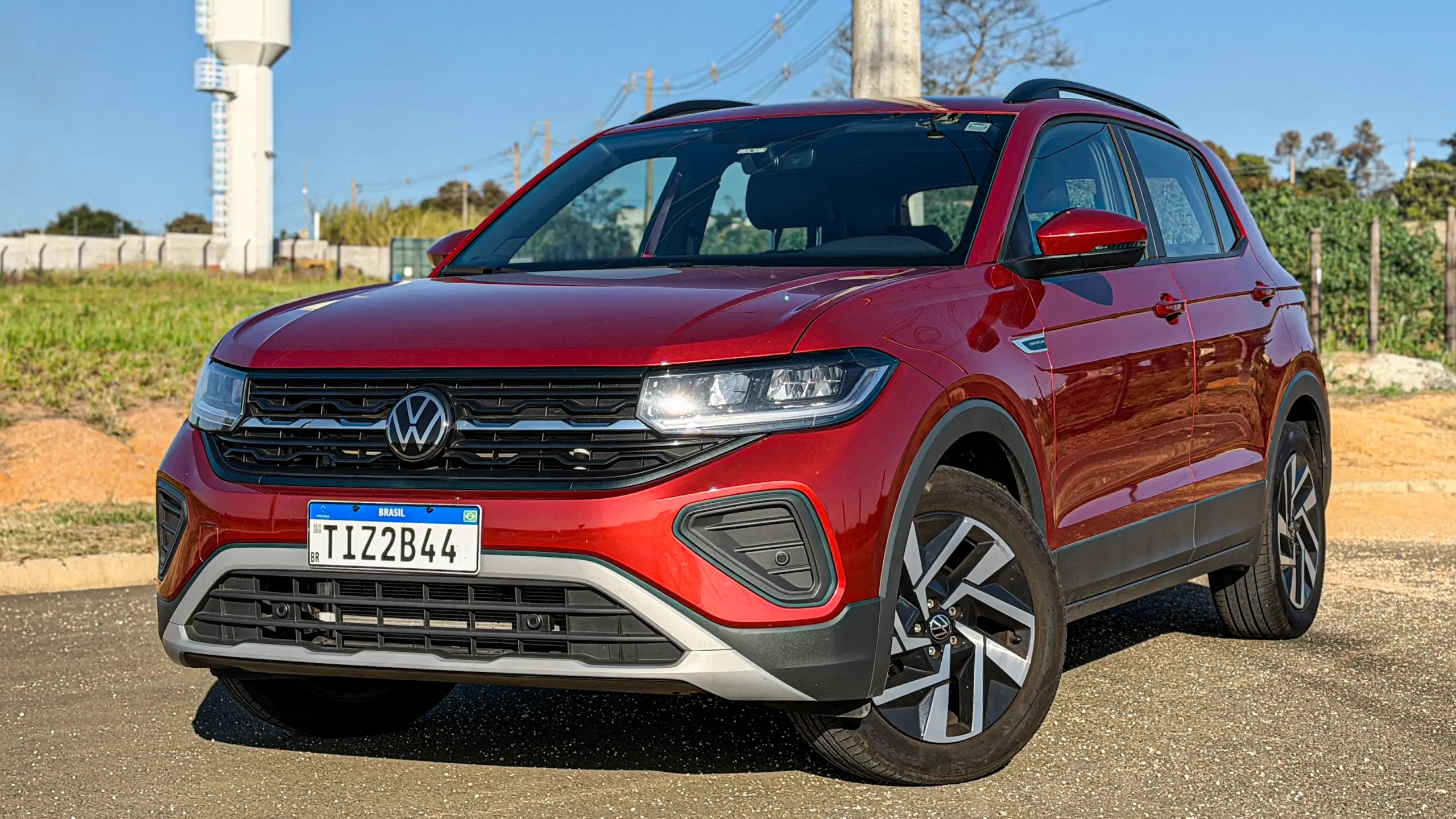 Volkswagen T-Cross Comfortiline Vermelho Sunset estático