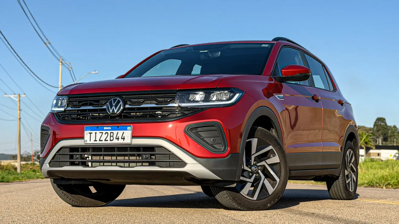 Volkswagen T-Cross Comfortiline Vermelho Sunset estático