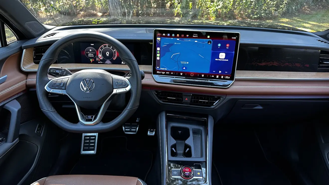 Painel do Volkswagen Tiguan R-Line 350TSI 