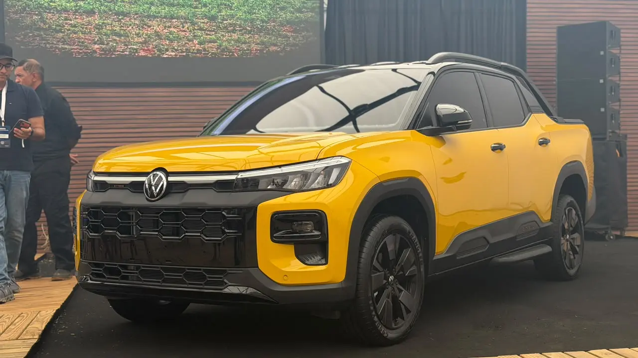 Volkswagen Tukan Extreme marela parada de frente