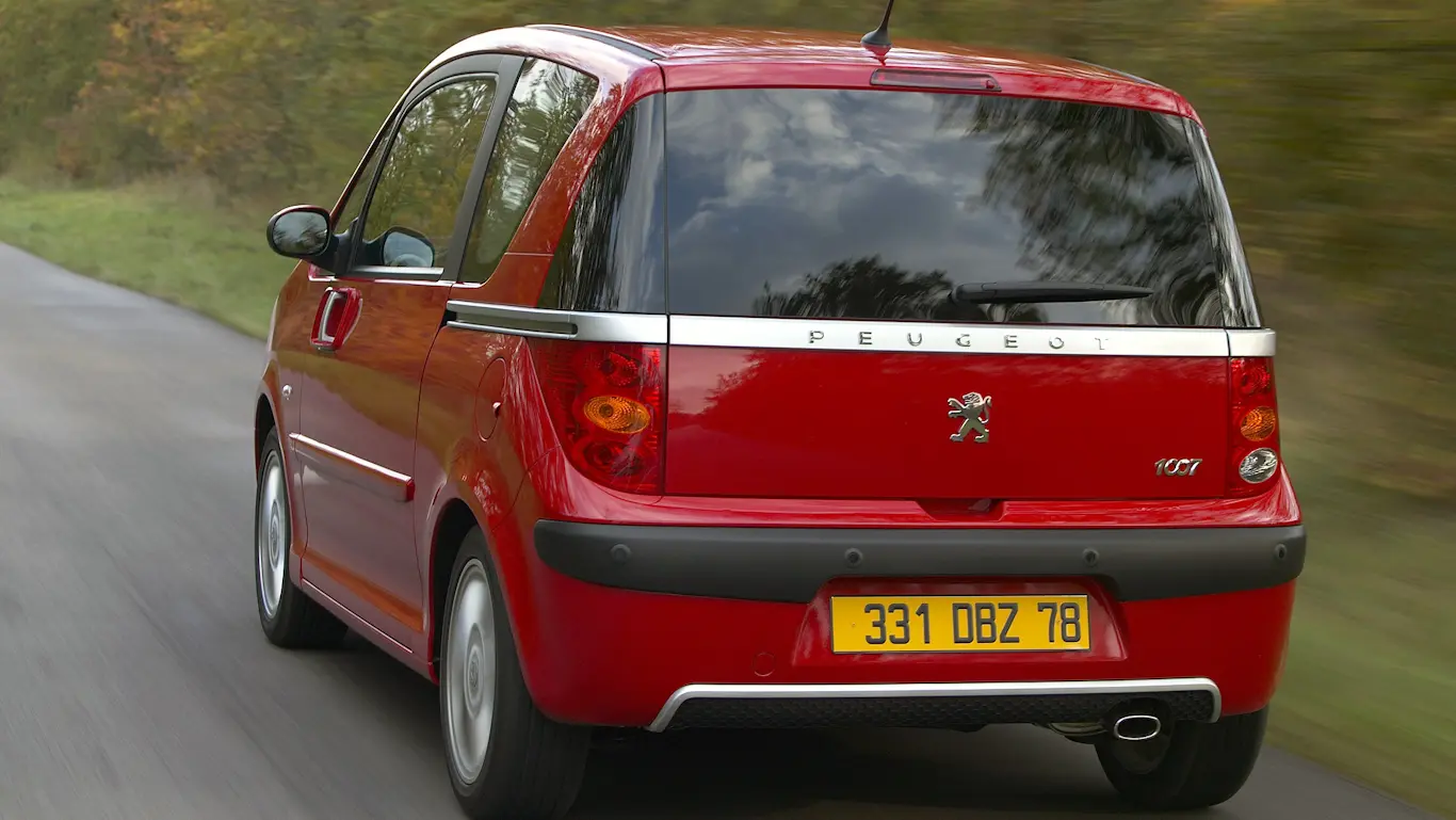 Qual foi o Peugeot com portas de van, peso de SUV e lanterna de Hoggar?