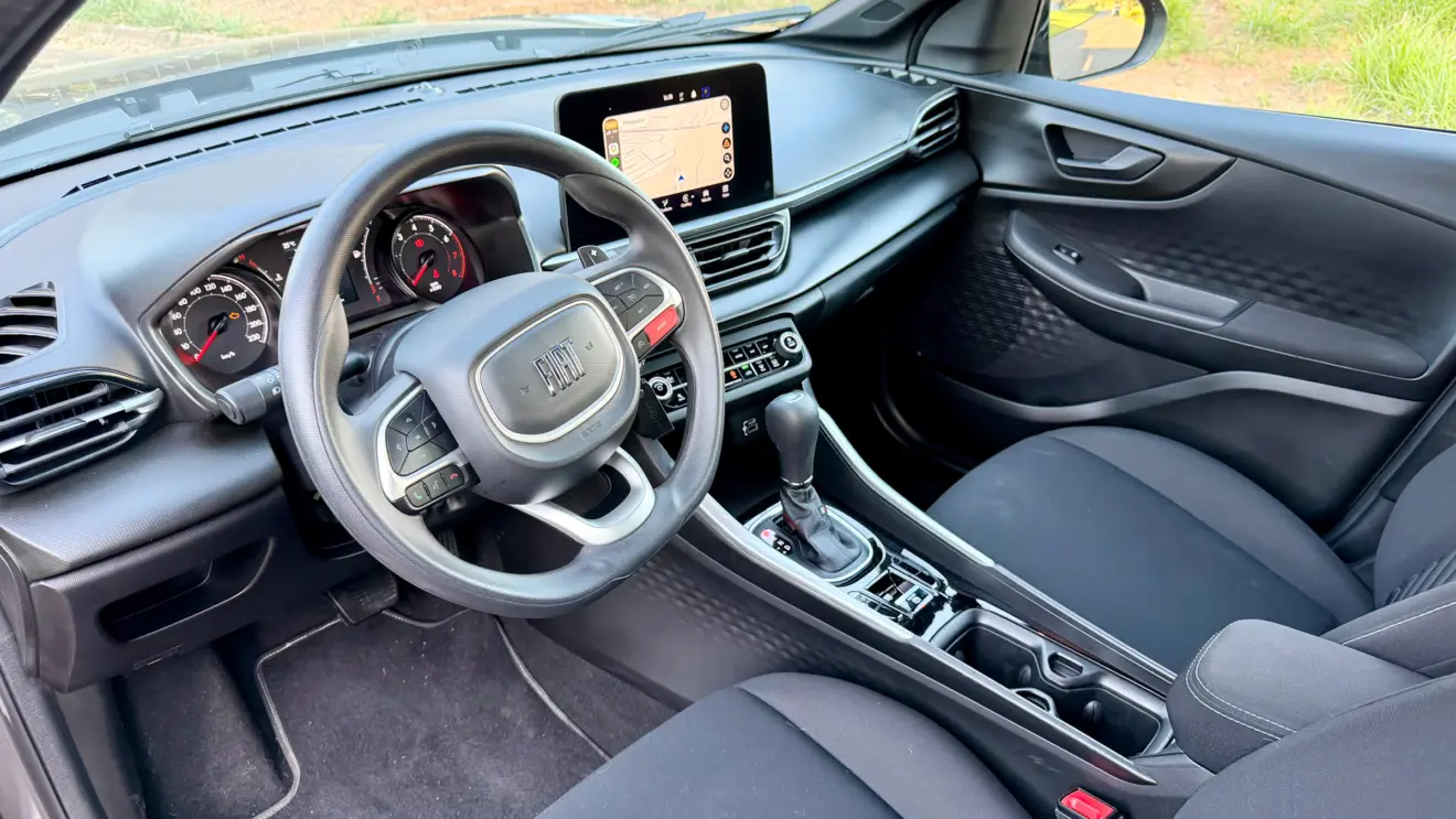 cabine Fiat Fastback Sem Nome [Auto+ / João Brigato]