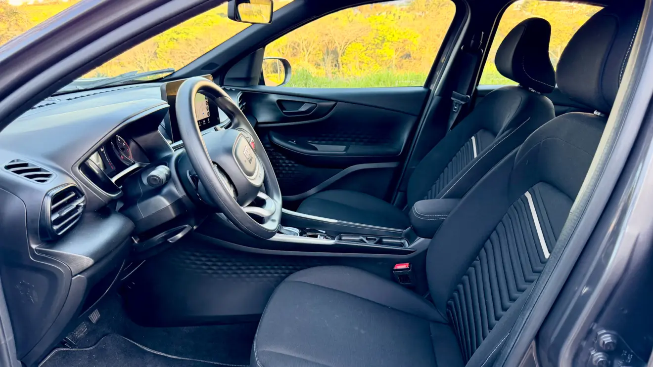banco dianteiro Fiat Fastback Sem Nome [Auto+ / João Brigato]