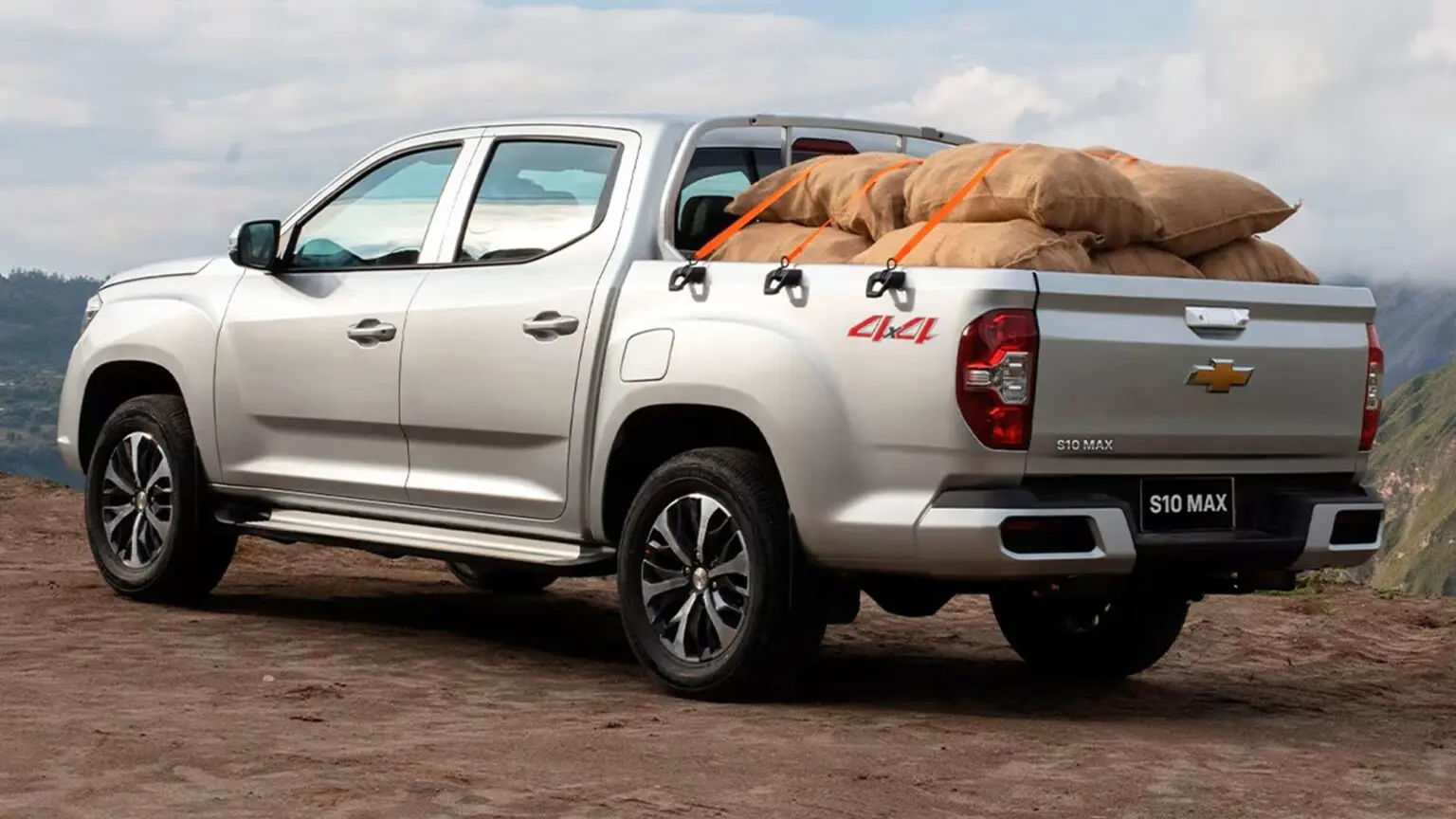 Chevrolet S10 Max prata lançada no Egito para países emergentes derivada de picape Chinesa