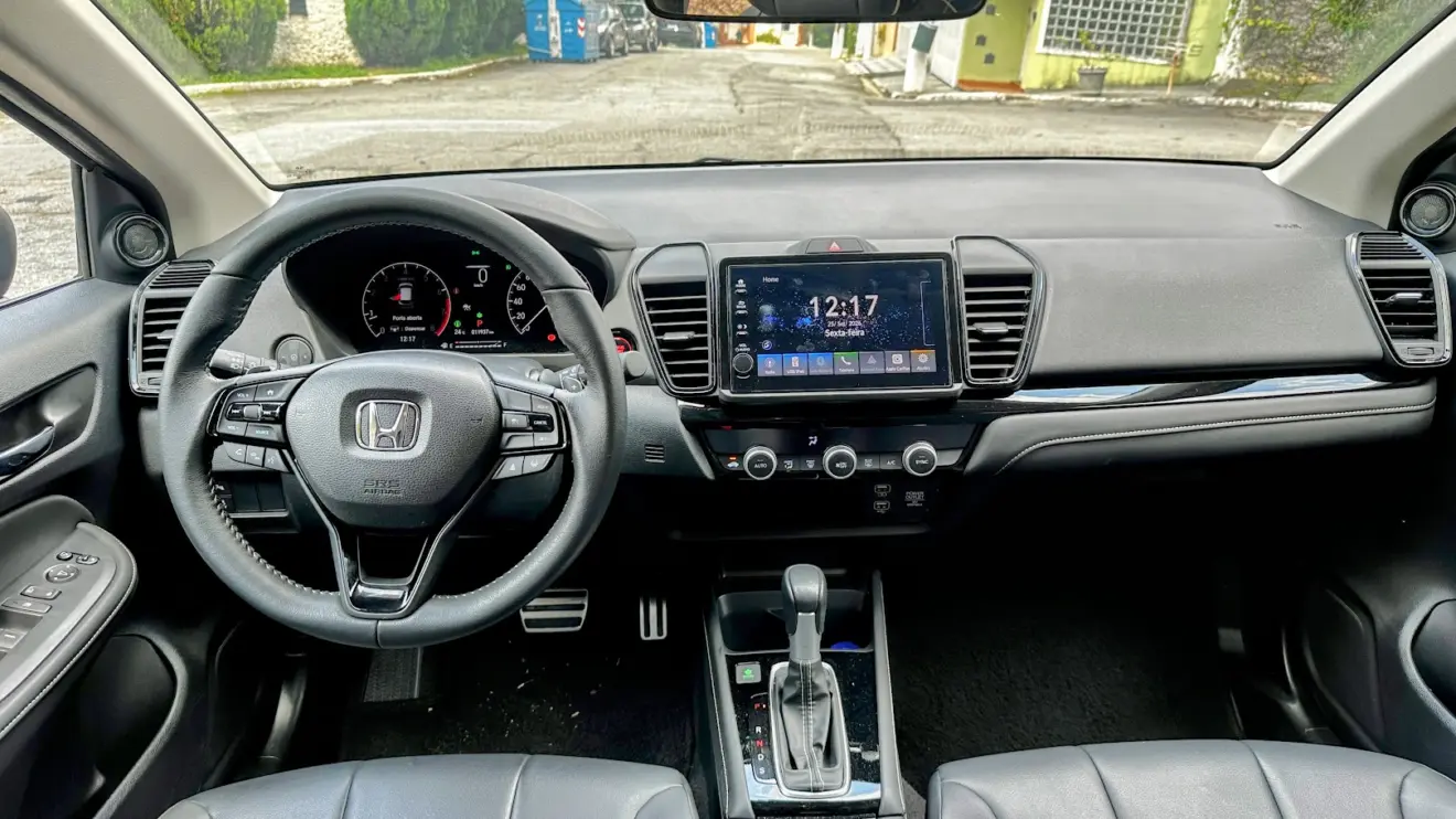 Painel do Honda City Hatchback Touring Sport