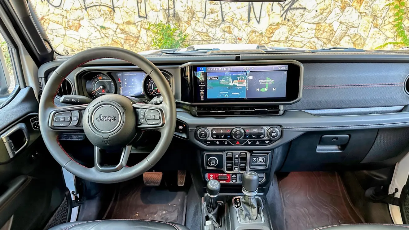 Painel do Jeep Wrangler Rubicon 4x4 