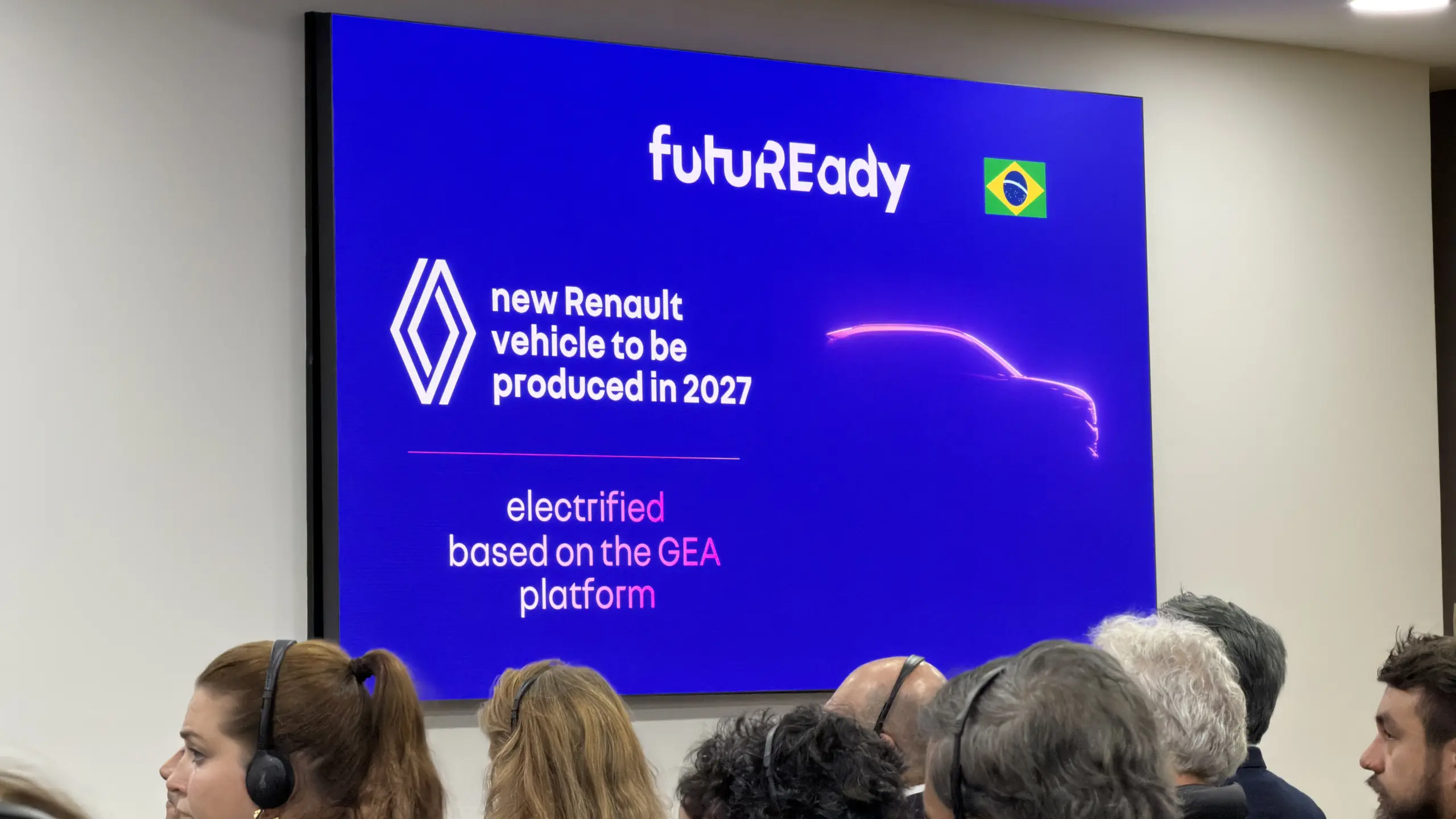 Novo SUV confirmado pela Renault com plataforma da Geely