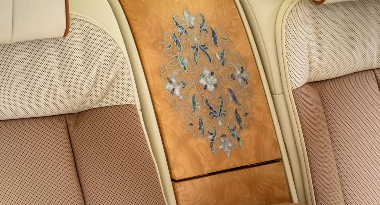 Rolls-Royce Phantom Hummingbird