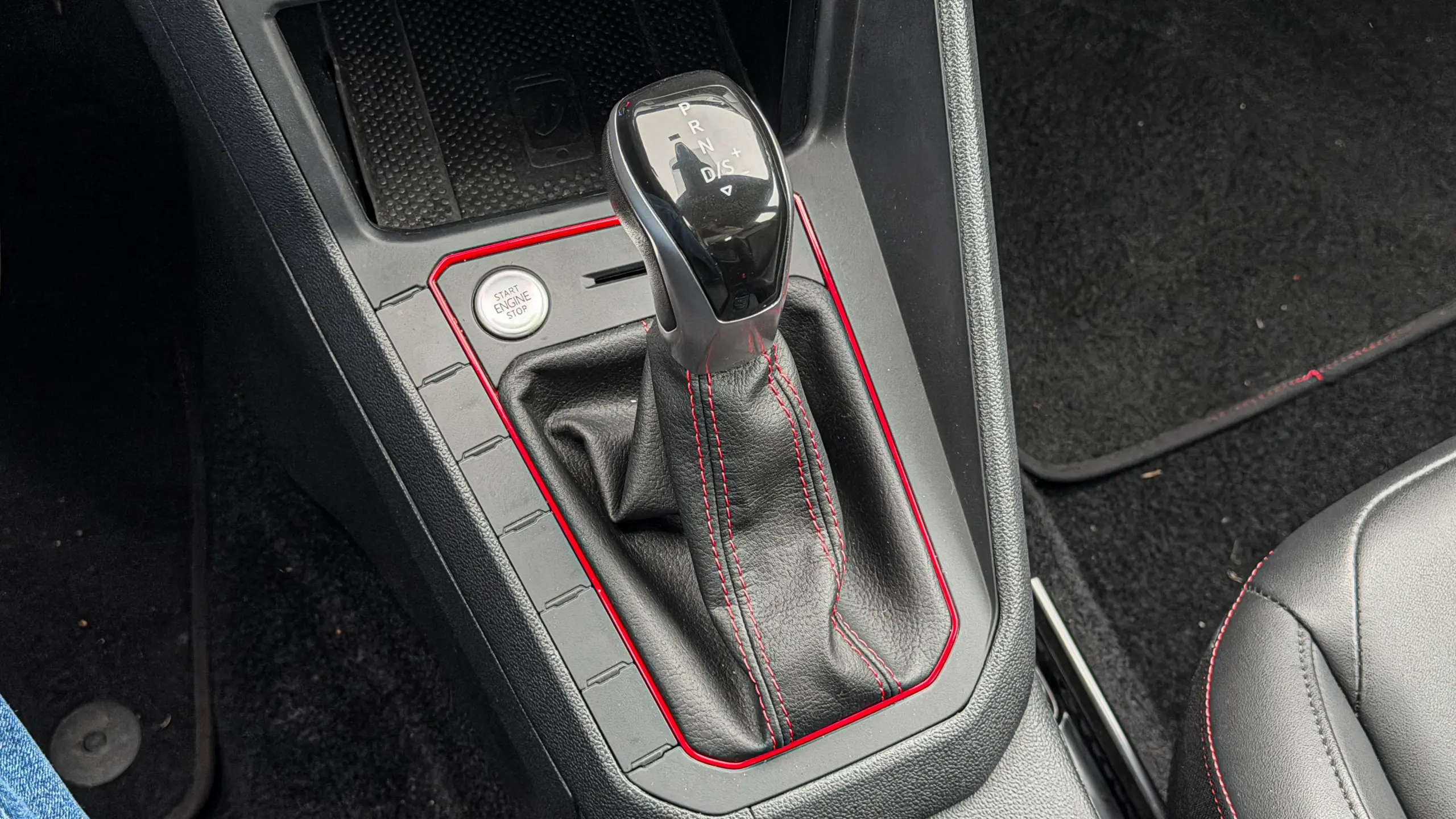 Volkswagen Nivus GTS interior da cabine para avaliação e teste