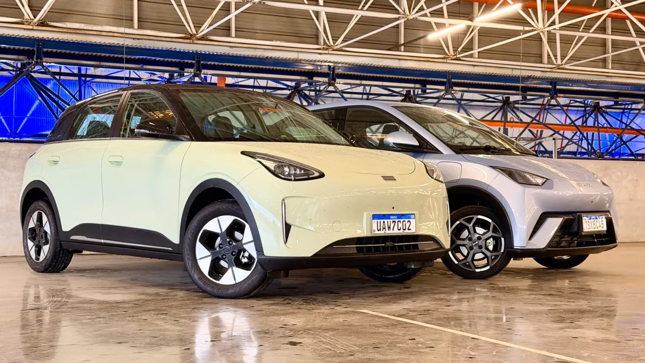 Geely EX2 vs BYD Dolphin Mini [Auto+ / João Brigato]