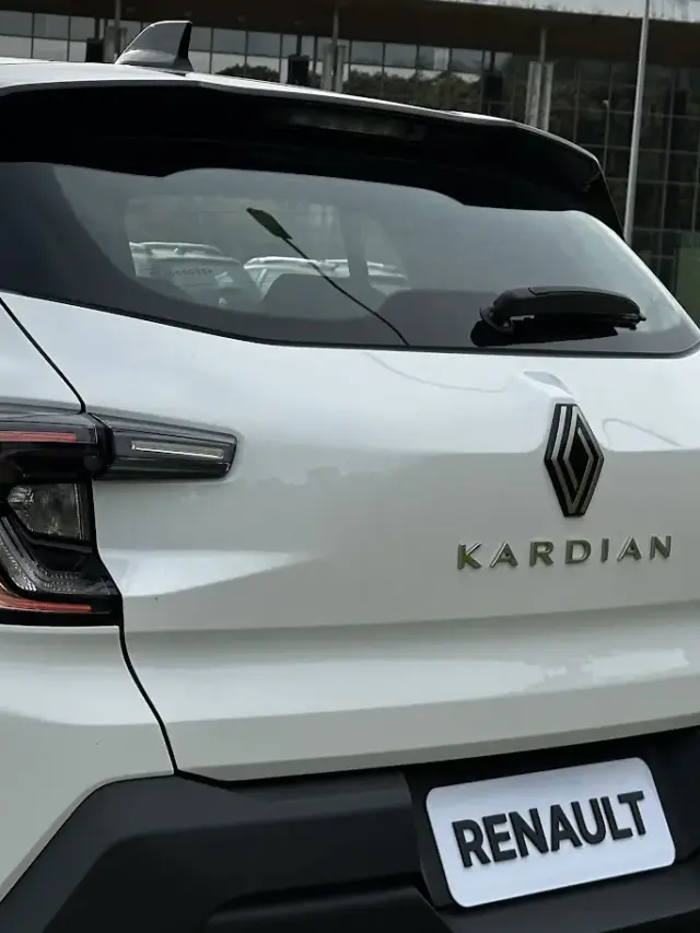 cropped-Renault-Karidian-Vibe-Detalhe-Traseira.webp