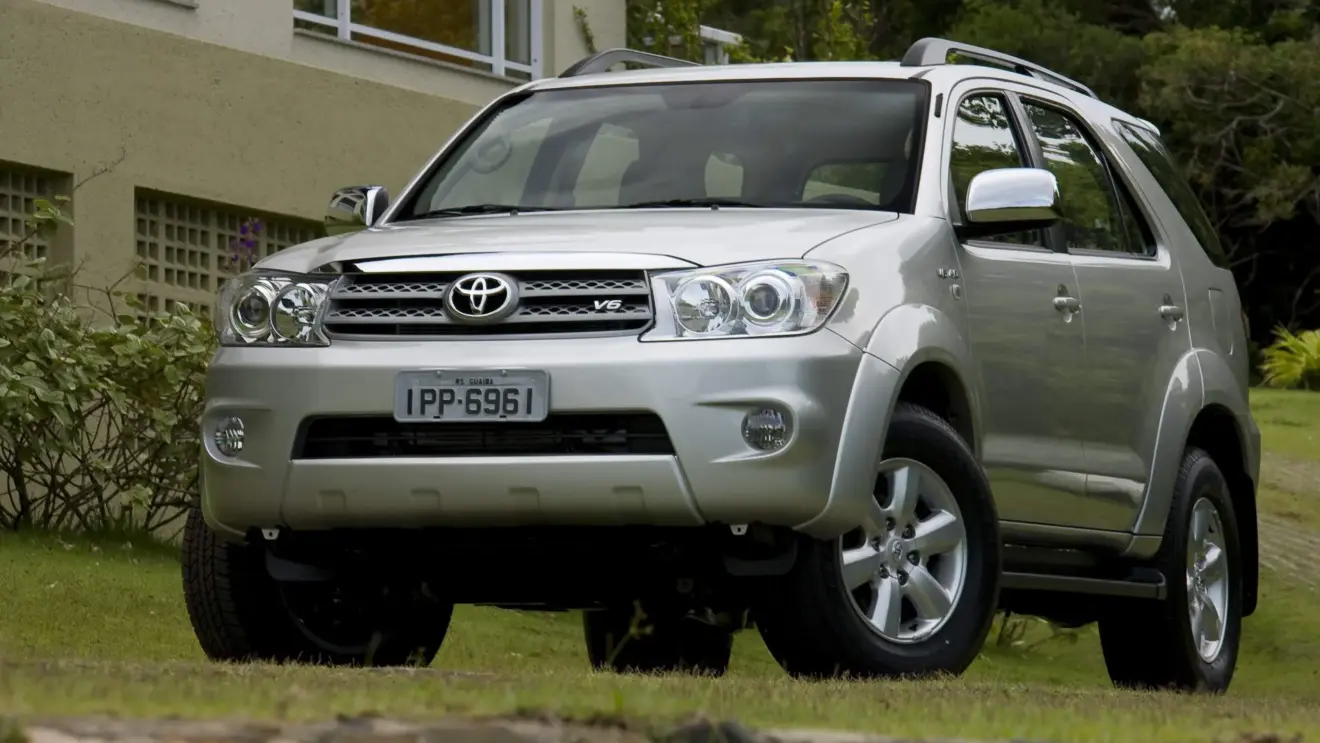Toyota SW4  2012