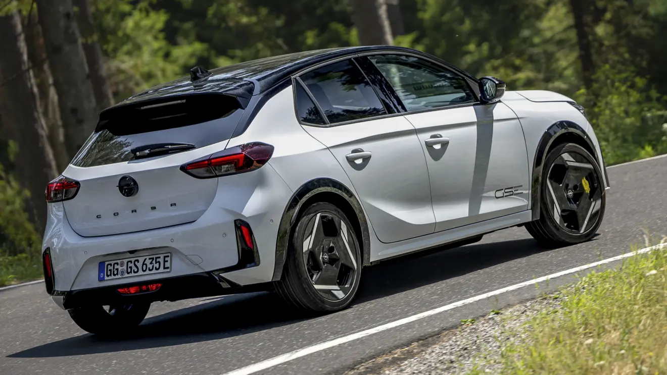 Opel Corsa GSe [divulgação]