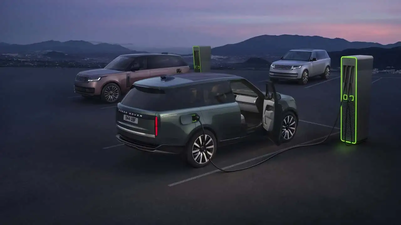 Range Rover Electric estático e em movimento